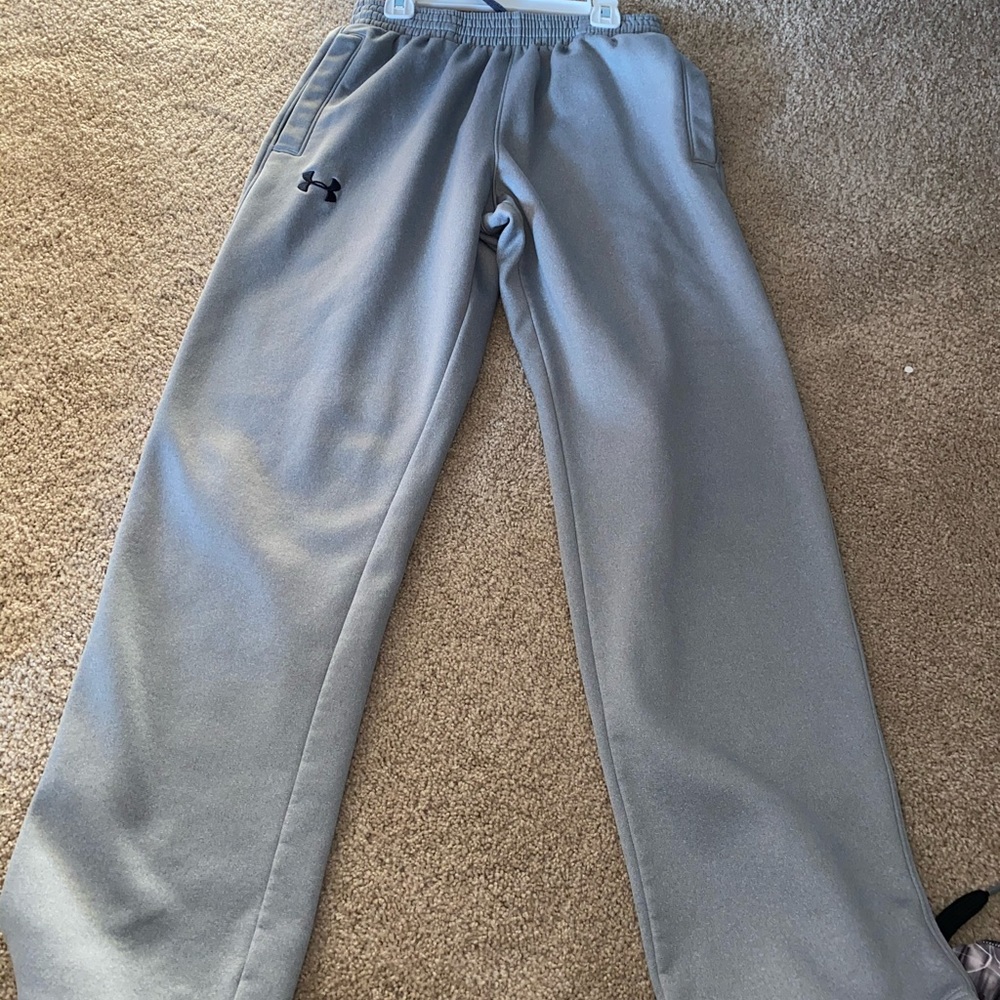 Under armor sweats